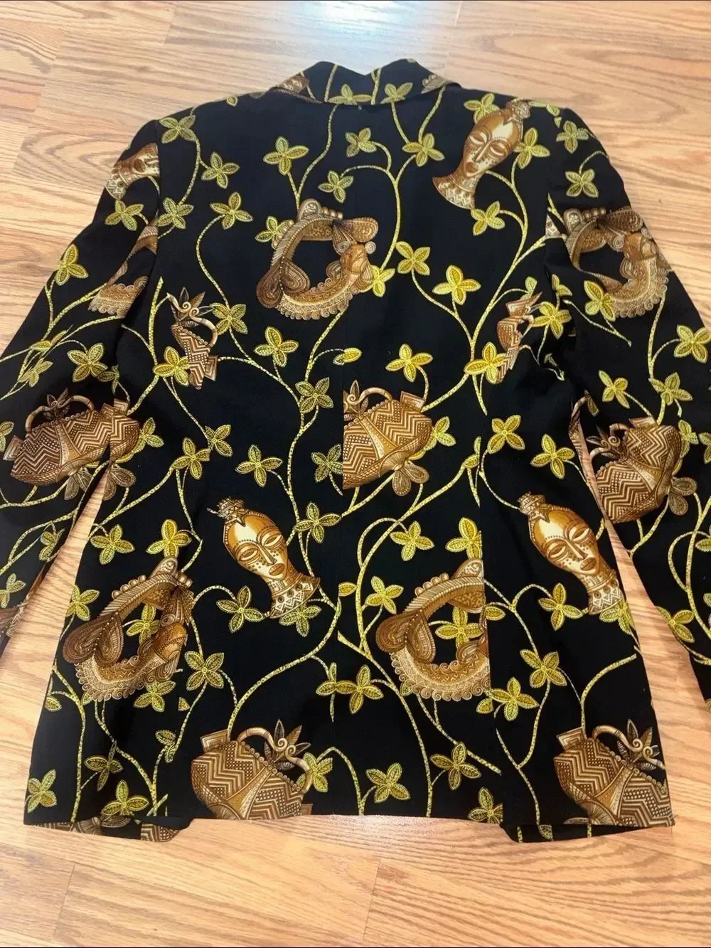 Escada Margaretha Ley 100% Silk Print Jacket, black, tan, gold, size 40, US 10